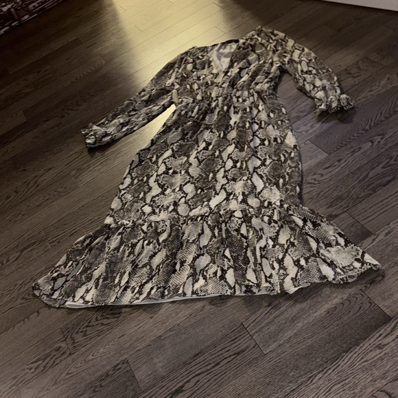 ZARA Long Midi Maxi Animal Print dress Size XS - Picture 3 of 14